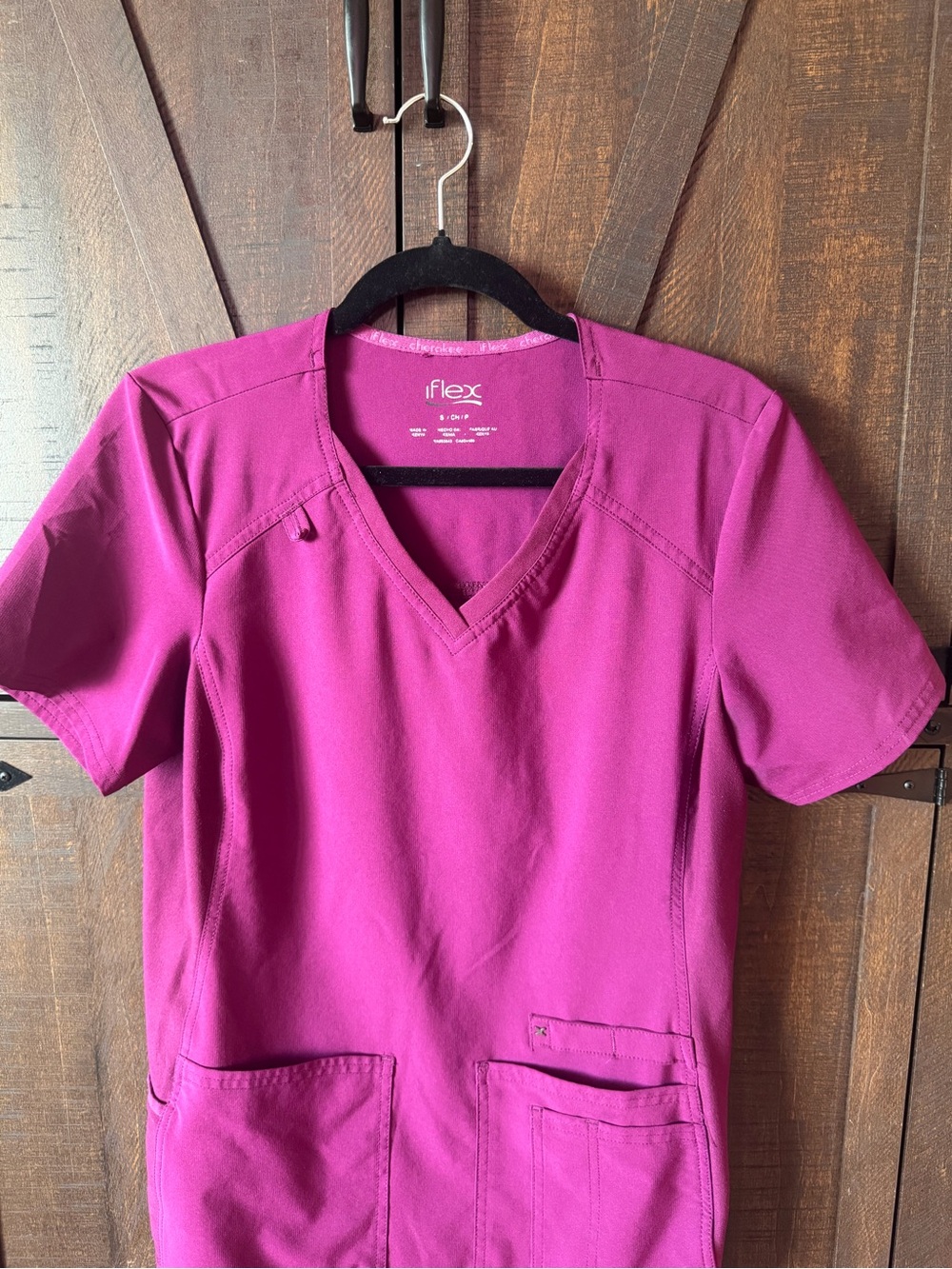 Women's Magenta V-Neck Scrub Top Cherokee iflex small